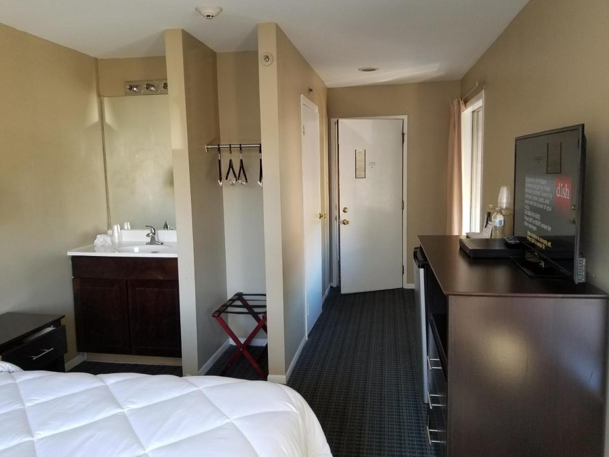 Mainstay Inn 2*